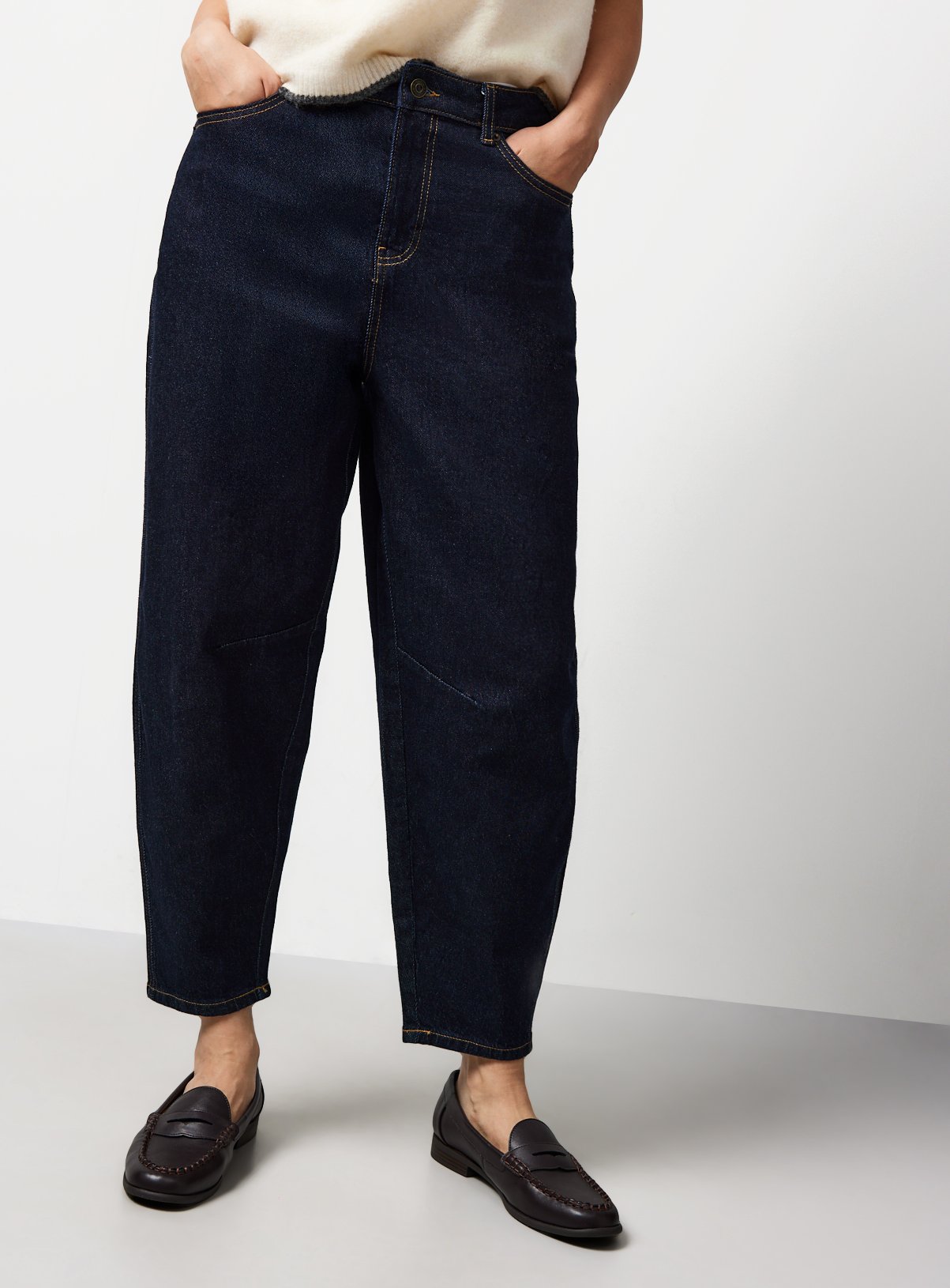 Dark Rinse Denim Relaxed Barrel Jeans 10S - Image 2 thumbnail